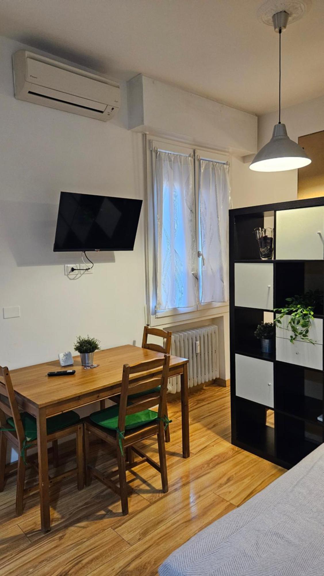 Apartmán Residenza Ugo Bassi Boloňa Exteriér fotografie