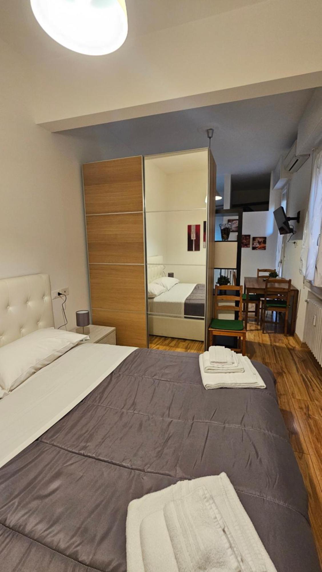Apartmán Residenza Ugo Bassi Boloňa Exteriér fotografie