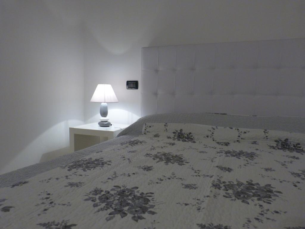 Apartmán Residenza Ugo Bassi Boloňa Pokoj fotografie