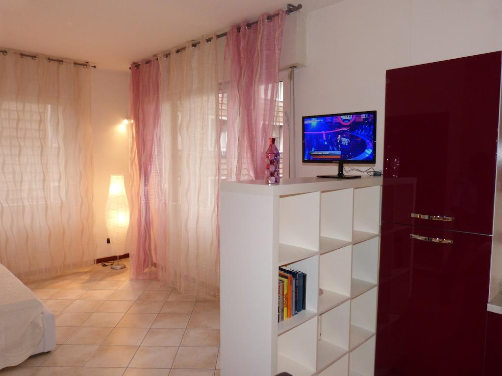 Apartmán Residenza Ugo Bassi Boloňa Pokoj fotografie