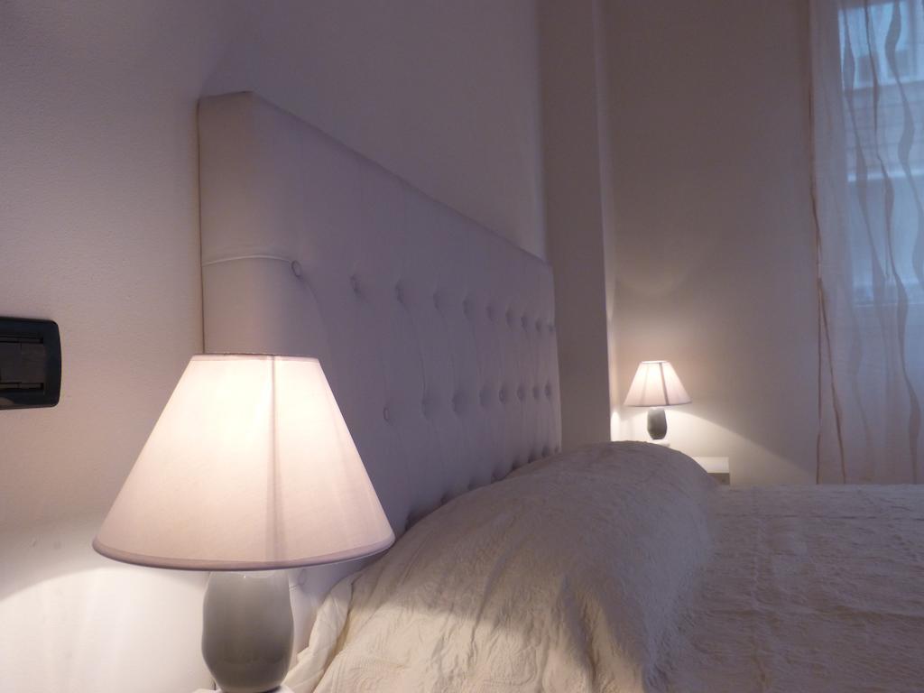 Apartmán Residenza Ugo Bassi Boloňa Pokoj fotografie