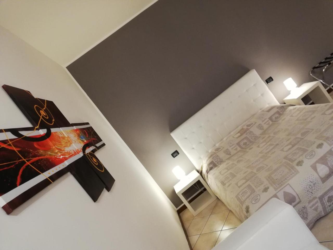 Apartmán Residenza Ugo Bassi Boloňa Exteriér fotografie